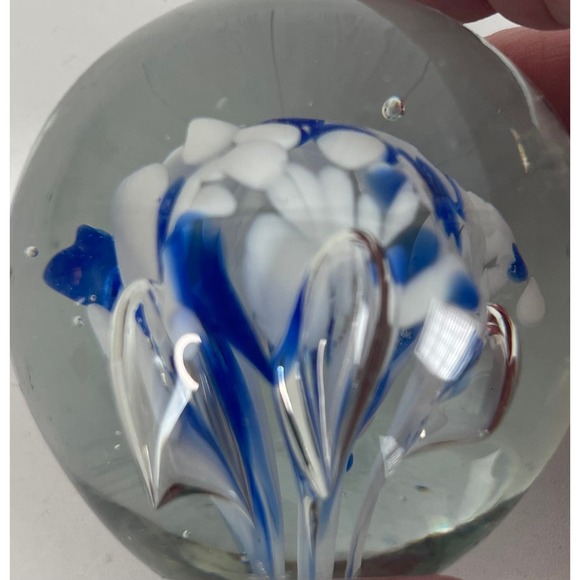 Art Glass Circle Round PAPERWEIGHT Decor Blue & white - Picture 3 of 5